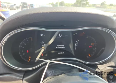 2018 Jeep Grand Cherokee Laredo z USA, uszkodzony, nr VIN 1C4RJEAG6JC278690